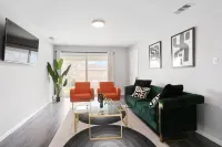 MODERN 2 BEDROOM CONDO! WHEN LUXURY & COMFORT MEET!