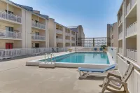 Orange Beach Retreat w/ 4 Pools - Walk to Beach! - Bãi biển