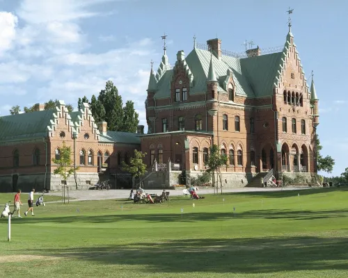 Torreby Slott Hotel & Golf Hotels in Munkedal