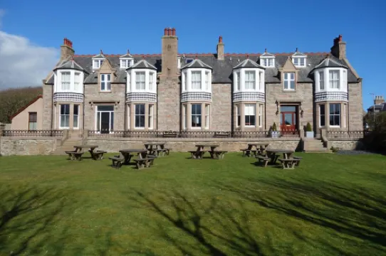 Kilmarnock Arms Hotel