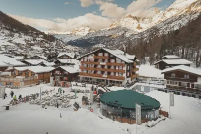 Hotel the Larix Ski-in Ski-Out Hotels in Saas-Almagell