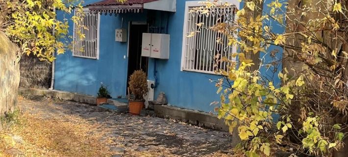 Mavi Ladin Konukevi Hotéis em Kars