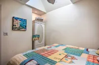 Catalina Island Home Walk to Main Street Beach! - parking