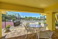 Marco Island Condo w/ Patio: Steps to Beach Access - موقف سيارات