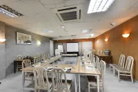 Les Portes du Cantal Hotels in Apchat