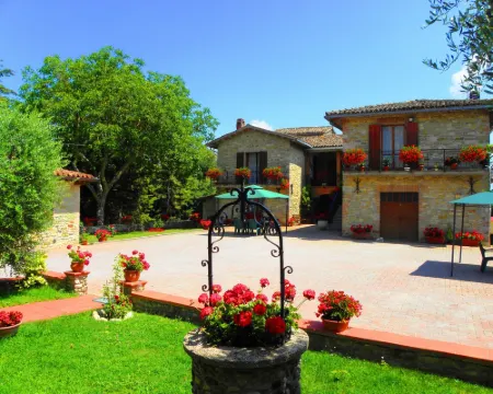 アグリツーリズモ オーロラ グッビオのホテル