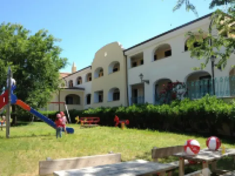 เรสซิเดนซ์ กาลา ลิเบรอตโต โรงแรมในOrosei