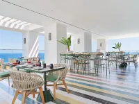 NYX Hotel Limassol by Leonardo Hotels - sarapan