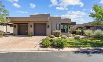 The Yucca Flower #11 3 Bedroom Home
