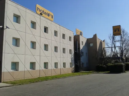 Hotelf1 Toulouse l'Union Отели в г. Л'Юньон