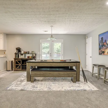 Ping-pong & Pool Table: Peaceful Stonecrest Escape