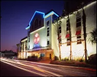 Dongfeng Motel Hotel dekat Chang Gung University