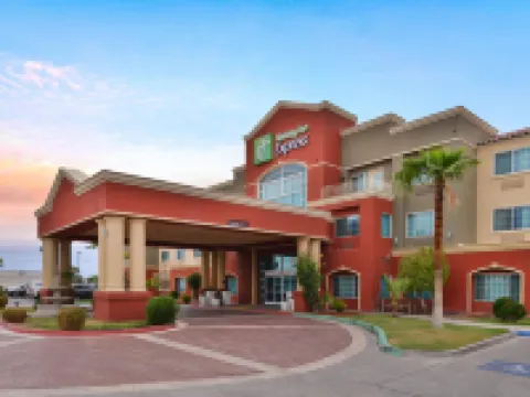 Holiday Inn Express & Suites El Centro by IHG Hotels in El Centro