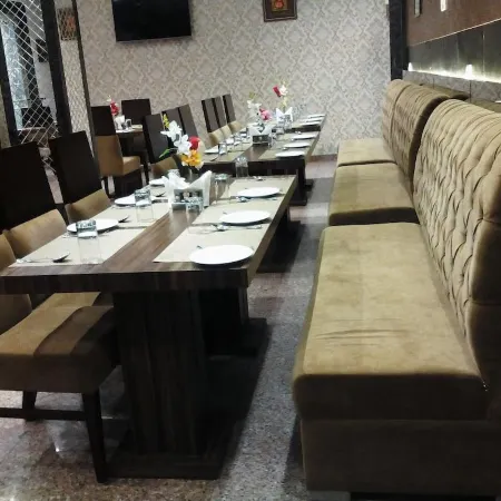 Hotel the Royal Bharti