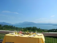 Castello Belvedere Apartments Hotel di Lonato del Garda