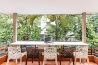 Locul Uptown - Near Bangalore Palace Grounds - 호스텔