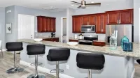 Phoenix, quite Area, Pool and great water few - Villaer