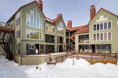 Etta Place 1 by AvantStay Ski in Ski Out Unit w Views of the Slopes
