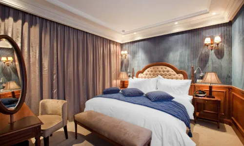 Art Palace Suites & Spa
