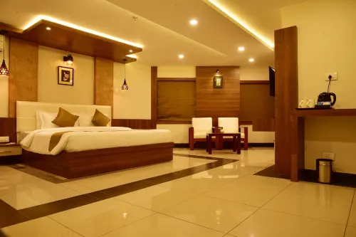 White Suite Hotel