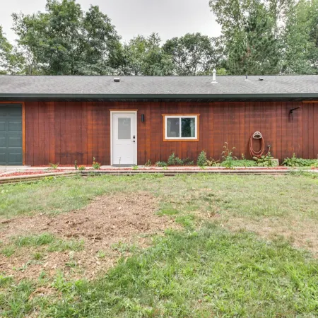 Pequot Lakes Vacation Rental w/ Patio & Fire Pit