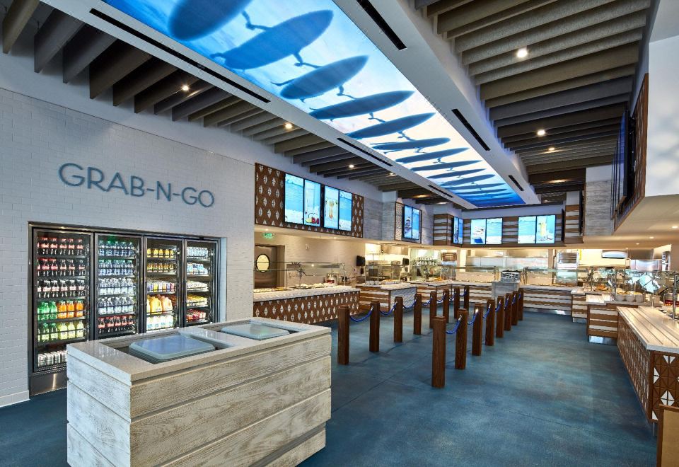 서프사이드 인 앤 스위트 야외 수영장