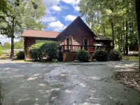 The Red Fox Cabin - Urban Retreat Hotel in zona Gateway University Research Park
