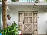 Cozy apartment in Culebra with large courtyard, kitchen, WiFi and more! Hotel a Culebra