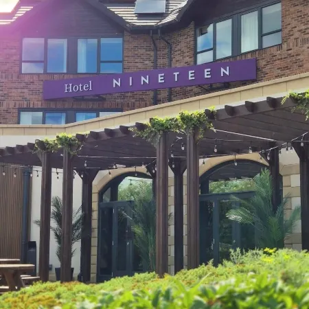 Hotel Nineteen