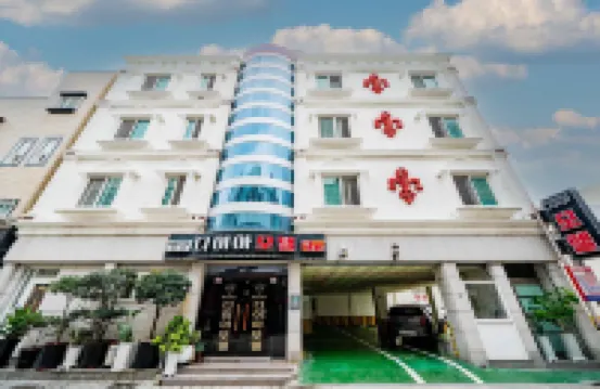 Dia Motel Yeosu Hotels near Yi Sun-Sin Square