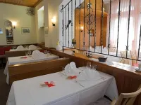 Hotel Restaurant Escher - พร้อมอาหารเช้า
