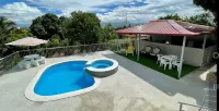 BELLA CASA 3DORM, 3BA, PISCINA, BILLAR, BBQ, COCINA, COMEDOR 6 SILLAS NEVERA