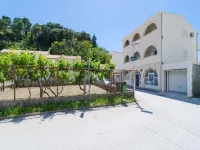 巴里希克公寓與客房酒店