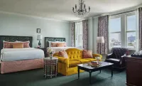 Pontchartrain Hotel St. Charles Avenue
