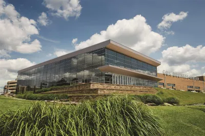 Hyatt Regency Tulsa Các khách sạn gần Tulsa Geoscience Center