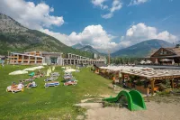 The Secret Garden - Happy Rentals