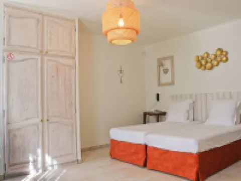 La Villa Roseraie , Hôtel Familial Ouvert Toute L Annee Hotels in Vence
