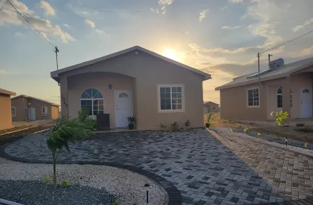 Friendly gated community comfort home Отели в г. Портмор