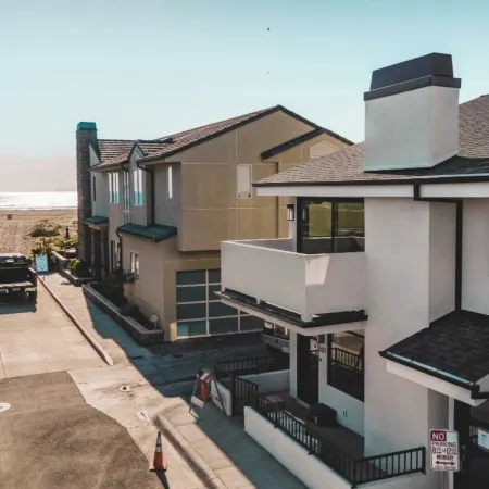 ONeill I by AvantStay Coastal Paradise Steps from Beach Modern Decor