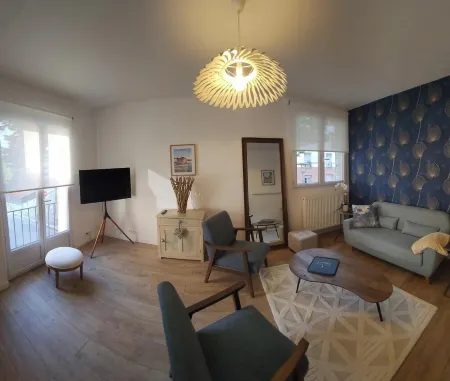 Elegant duplex, 75 meters from the Cathedral. Tourist or business stays