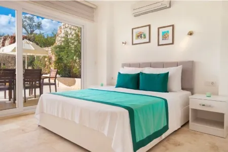 Elif Sunninghill 3 bed Duplex Apartment With Large Private Pool and sun Terrace Отели рядом с достопримечательностью «Kaputas Beach»