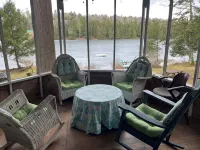 Lakefront  3-bedroom Rustic Cabin in Ryegate, VT. Pet-Friendly! Hotels in Ryegate