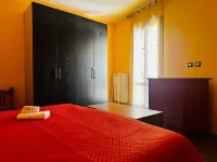 A few steps from the lake, cozy apartment Hotels in Lesa