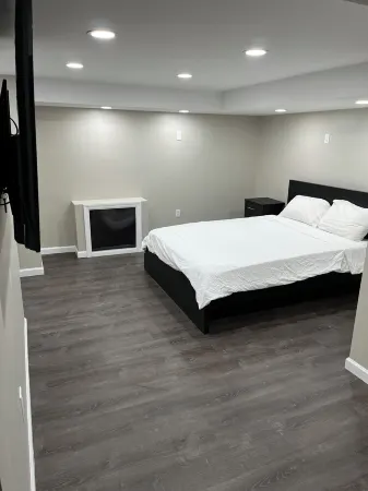 Tranquil Modern Townhome