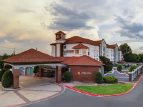 La Quinta Inn & Suites by Wyndham Sherman Hotels in Sherman