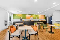 Spark by Hilton Modesto - Breakfast