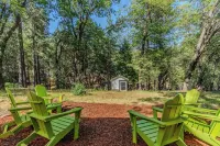 NEW: 3BR, private HotTub, FireTable, BBQ, AC, Dogs OK, WIFI