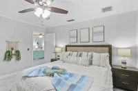 4베드룸 프라이빗 게스트 스위트, 수영장 있음, PGA 비치 근처