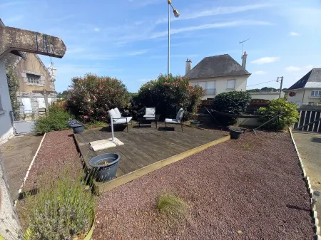 House 20 min from Mont Saint Michel Отели в г. Антрен
