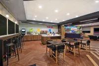 Tru by Hilton Burlington Hotels in Elon